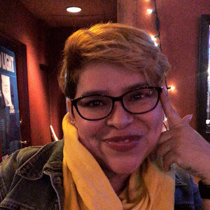 Meet your Posher, Antonia